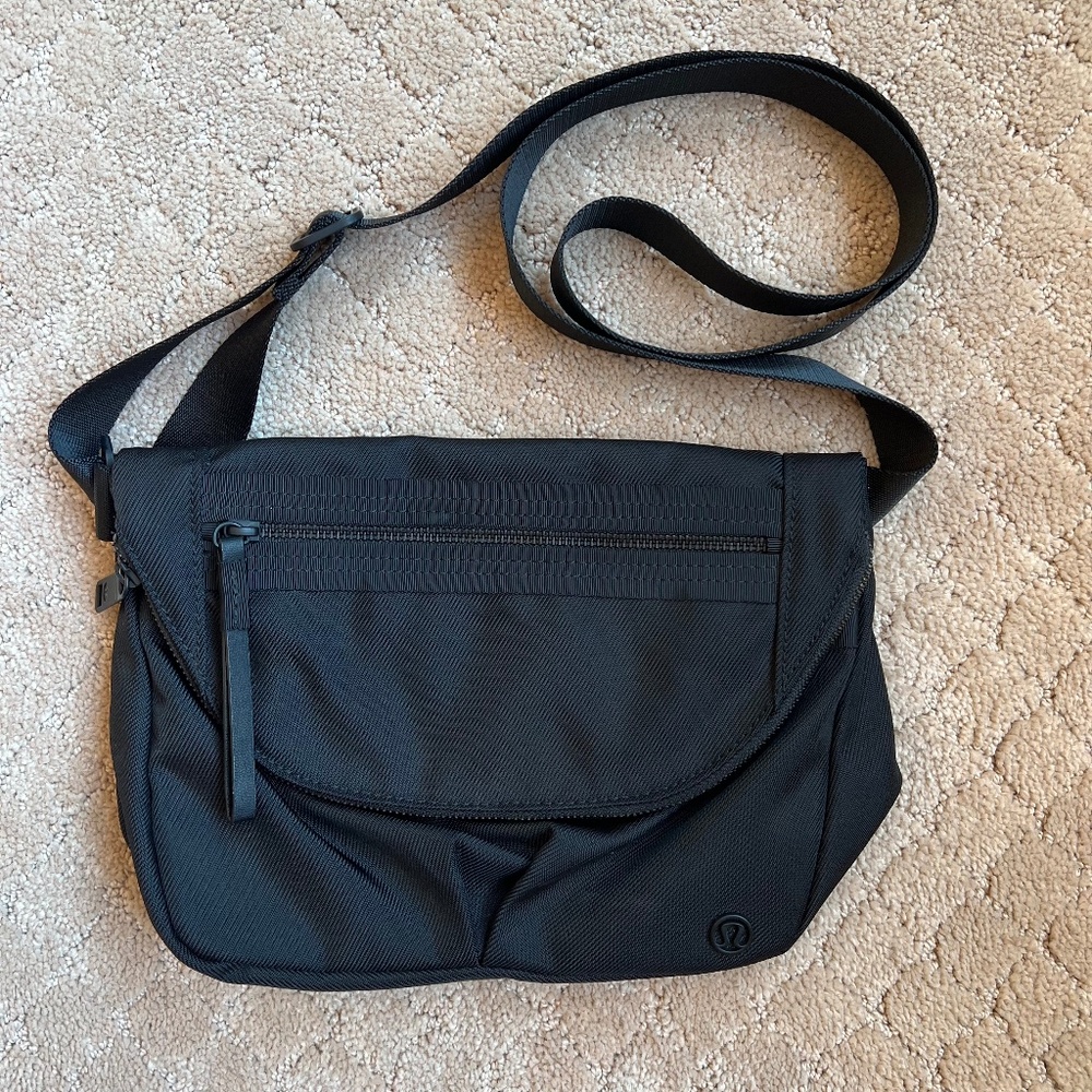 Lululemon Black Festival II Crossbody Bag  New